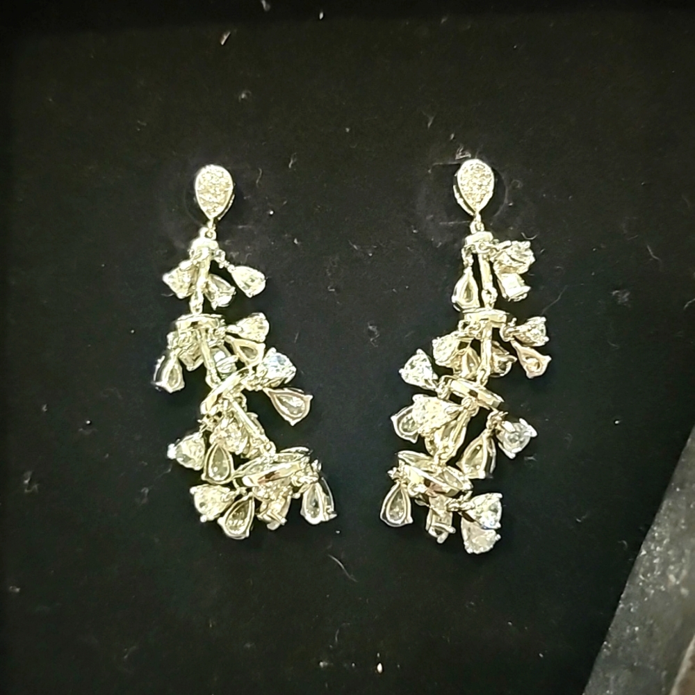 NIB Rachel Zoe Crystal Chandelier Earrings